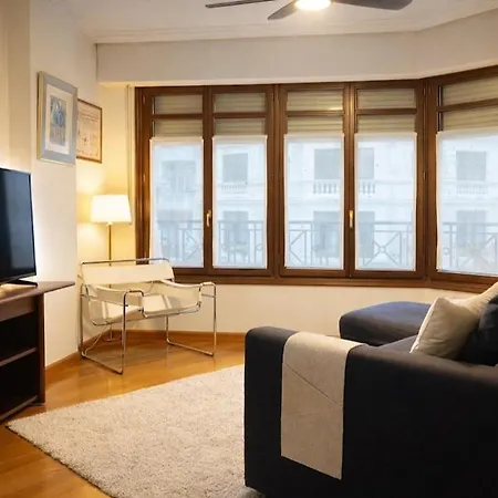 アパート Nana In Parking En El Edificio ビルバオ