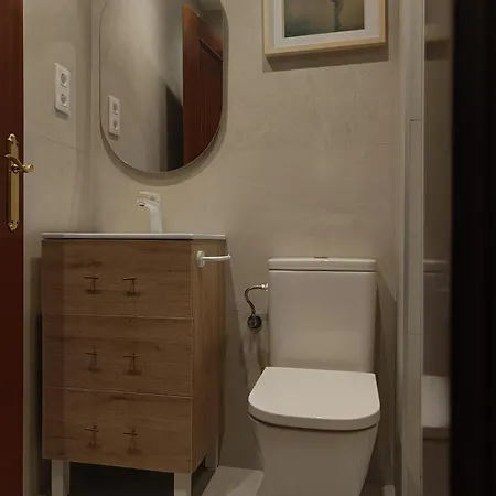 Nana In Parking En El Edificio アパート ビルバオ