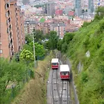 Nana In Parking En El Edificio * Bilbao