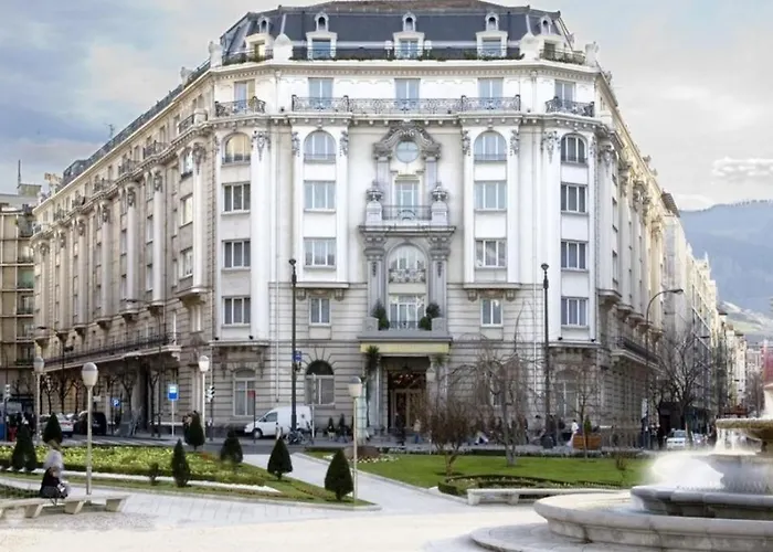 Appartamento Nana In Párking En El Edificio Bilbao