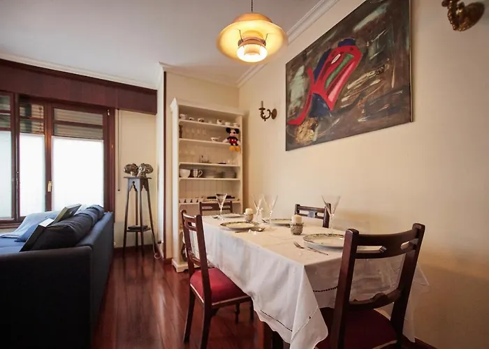 Nana In Parking En El Edificio Апартаменты *